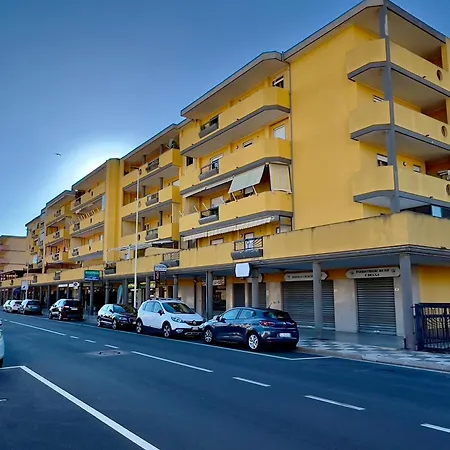 Ampio E Confortevole Monolocale Iun R1853 Daire *