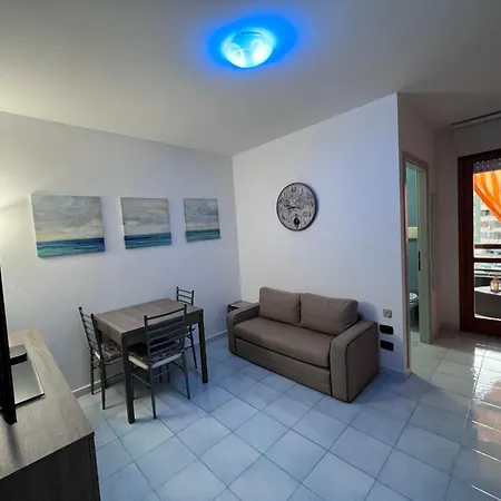 Daire Ampio E Confortevole Monolocale Iun R1853 Quartu SantʼElena